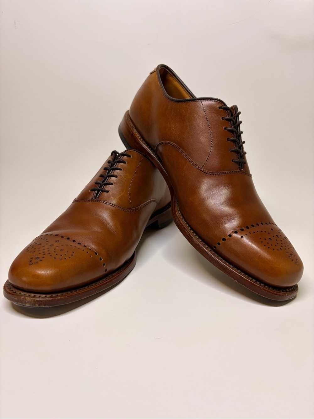 Allen Edmonds Dryden 10 D Cognac Brown Medallion Cap Toe Oxford USA Dress Shoes